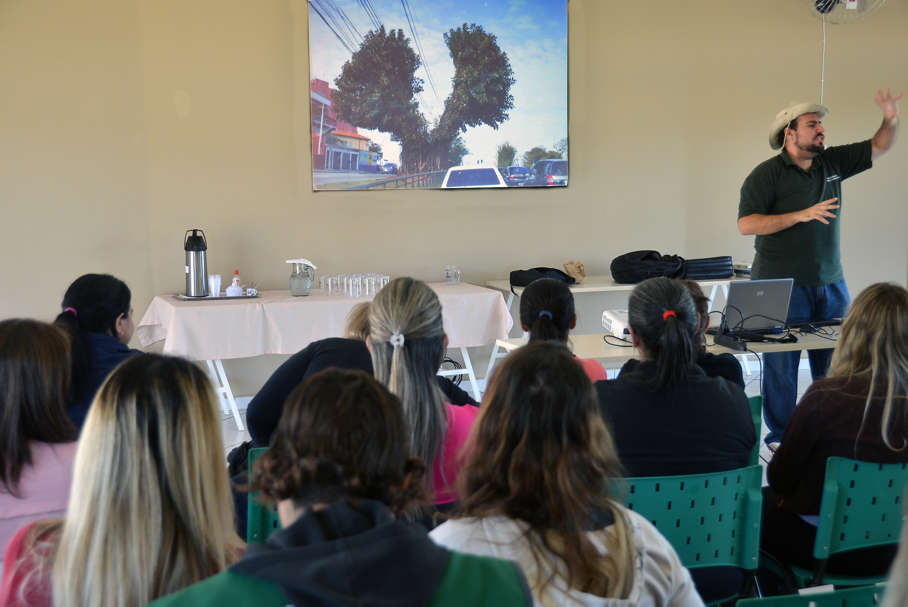 Professores Visitam O Botanico E Aprendem Sobre Arborizacao Urbana Agencia Sorocaba De Noticias