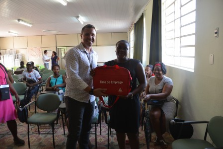 09-11-2017-time-do-emprego-haitianos 014