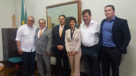 Jaqueline e secretários em SP