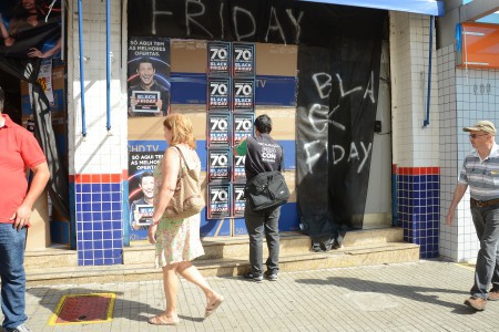 11-23-2018-black-friday-ft-fernando-abreu-021-450x300